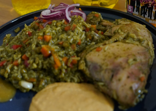 Recette : Arroz con Pollo con salsa Huancaina (Risotto Péruvien & Poulet Braisé & Sauce Huancaina)